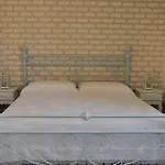 Romantic House * קליארי